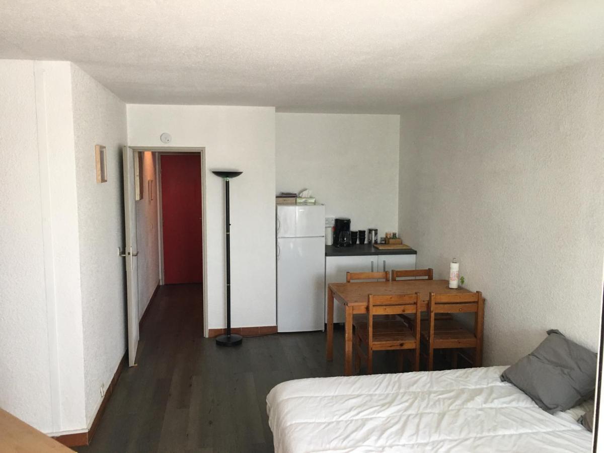 233, Port Camargue, Piscine, Wifi, Parking, 2 Personnes Apartment *